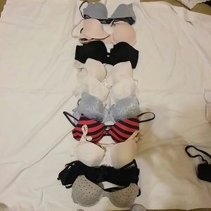 Lot of 10 size 36B bras